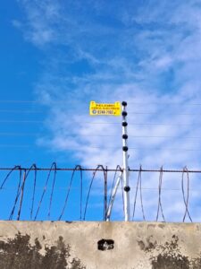 Cerca eléctrica vs alambre navaja en Nicaragua - P&C Servicios